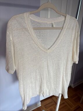 NEW Listing! Linen Lightweight V-Neck Women's Top in Cream
